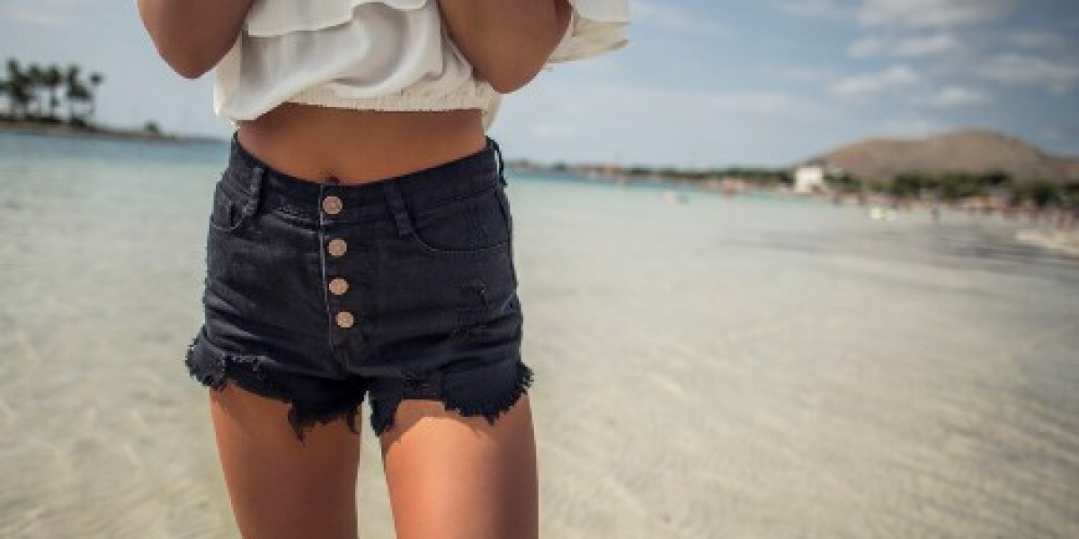 How Do Custom Denim Shorts Solve Fit Issues in Everyday Dressing?