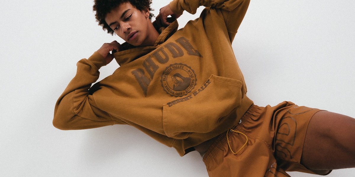 Wind-Chill Style in Music City: Fall Street Layering Meets Rhude x Champion in Nashville