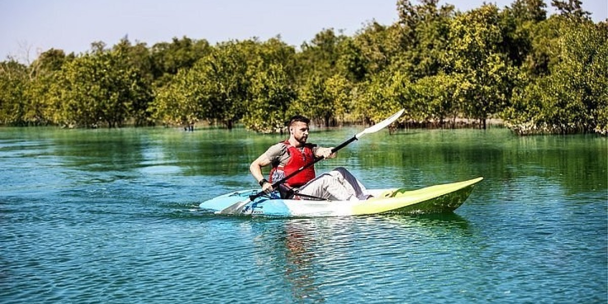 Kayaking in Abu Dhabi – Discover Nature Beyond the Skyline