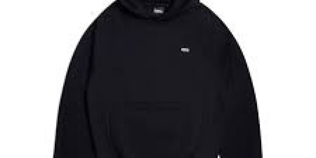 6PM Clothing Accessoires Kollektion entdecken