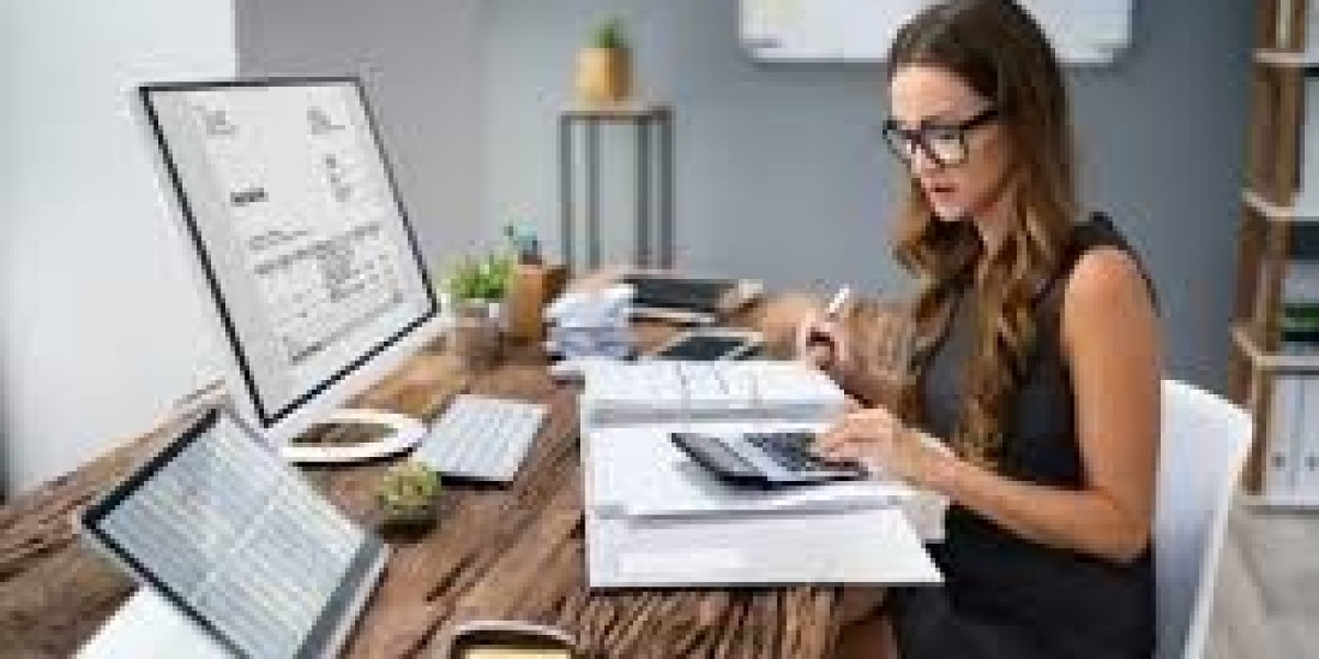 How can a personal professional tax consultant in the UK help with tax planning?