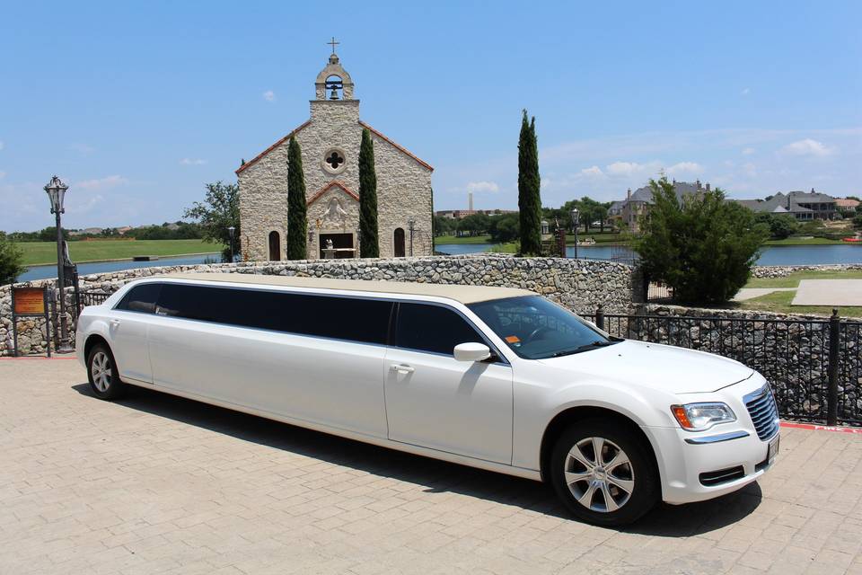 Limo Hire Birmingham The Smart Choice for Luxury City Travel – Read & Write